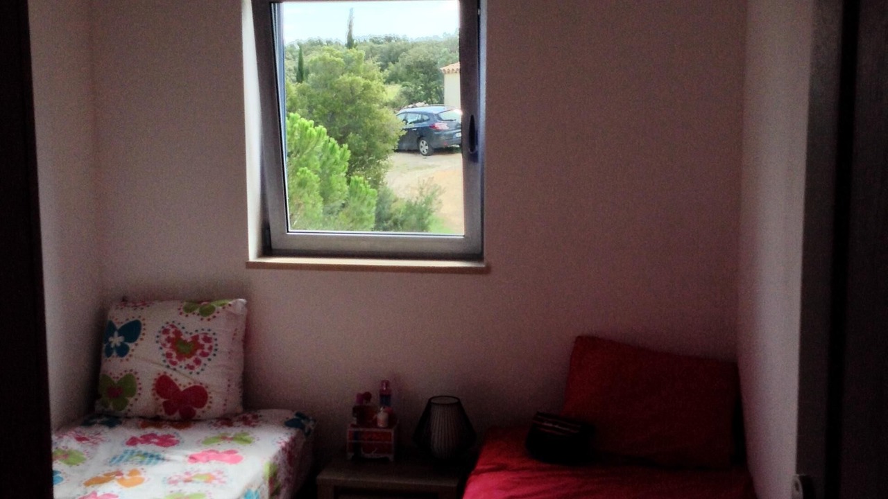 Photo of Bedroom in Saint-Hippolyte-de-Montaigu