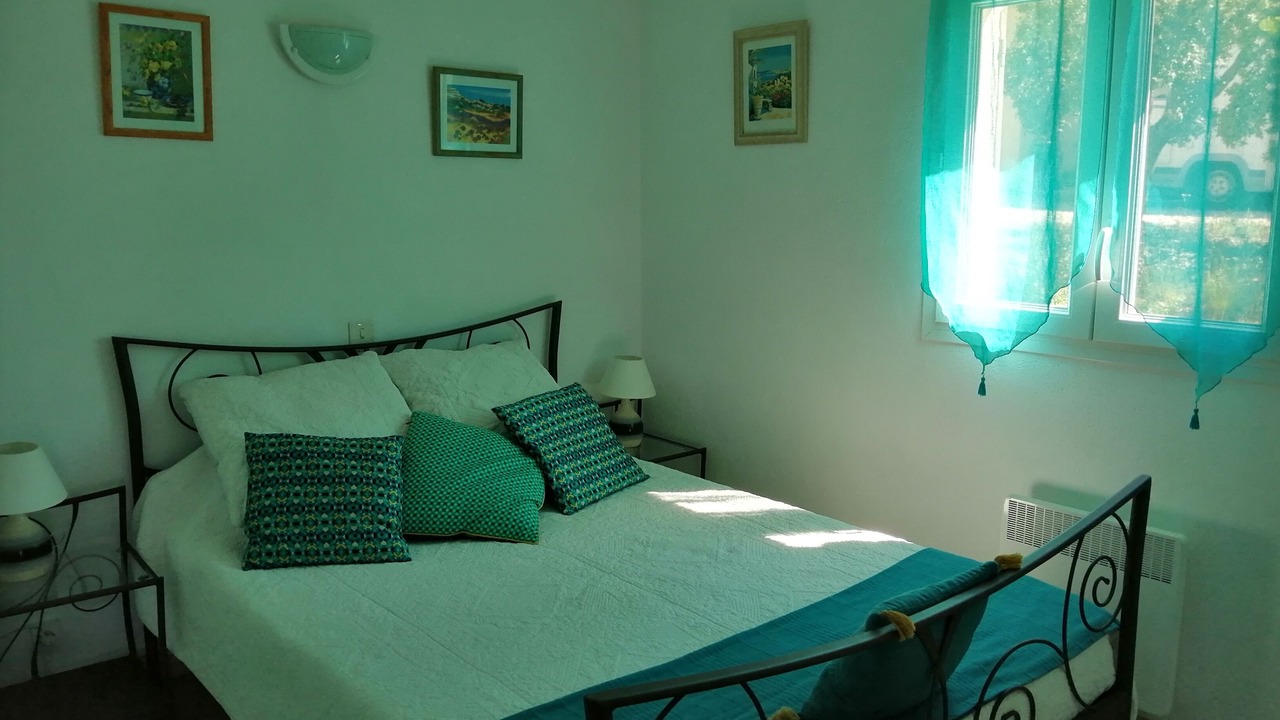 Photo of Bedroom in Bedoin