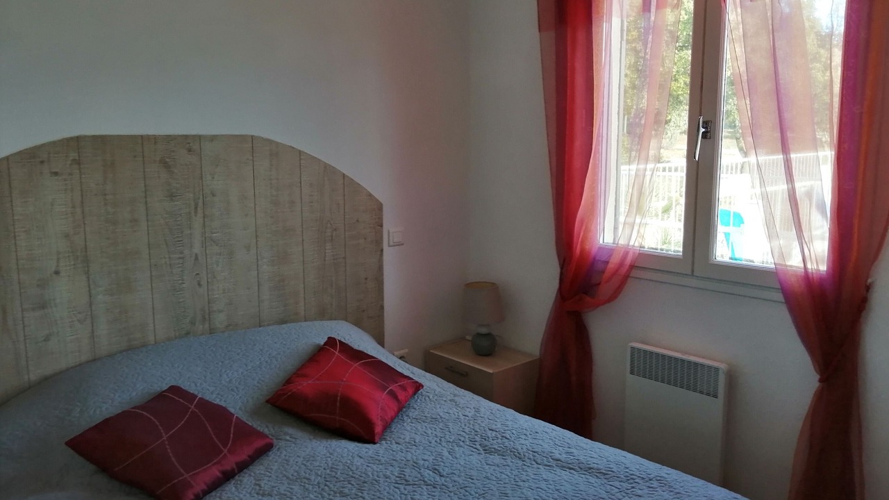 Photo of Bedroom in Bedoin
