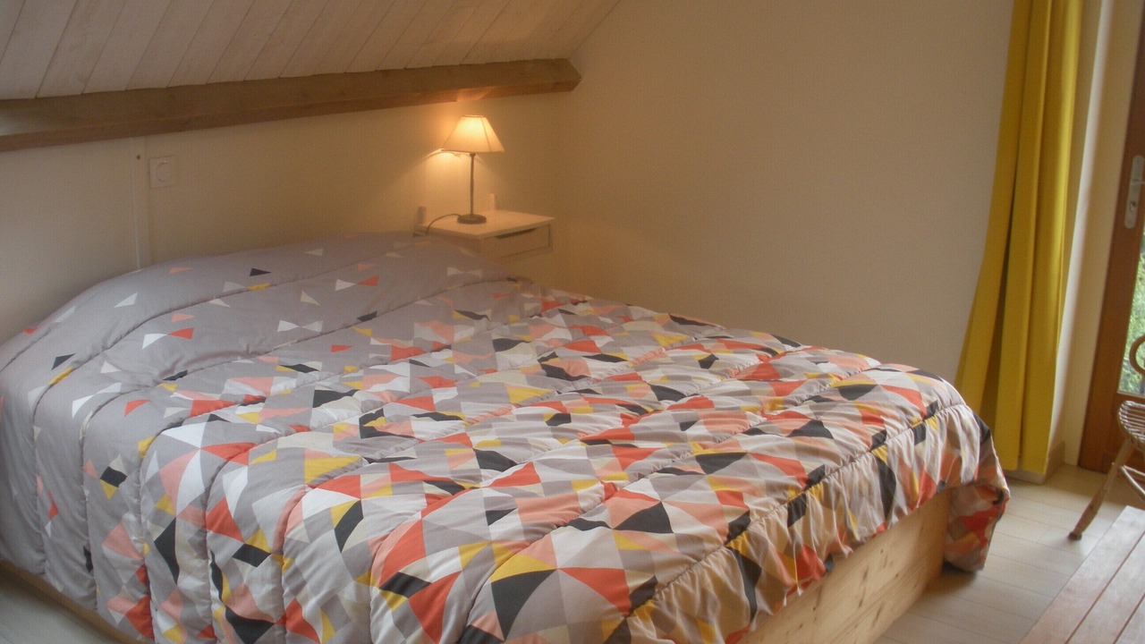 Photo of Bedroom in Genneville