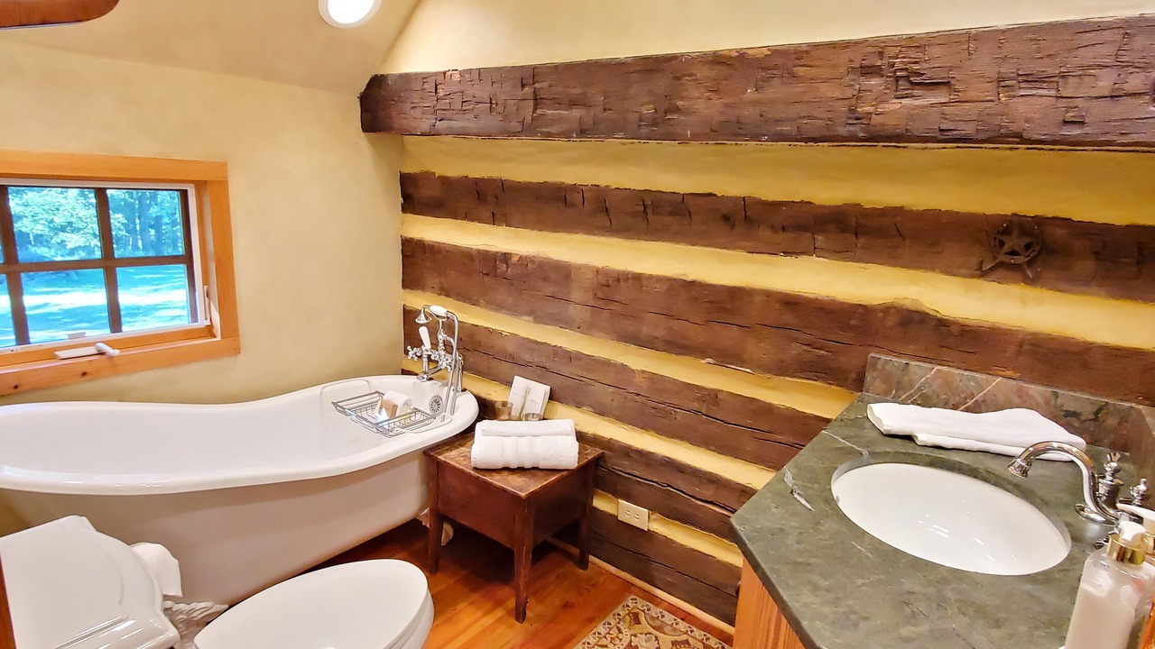 Photo of Bathroom in Bent Mountain