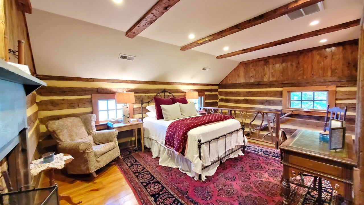 Photo of Bedroom in Bent Mountain