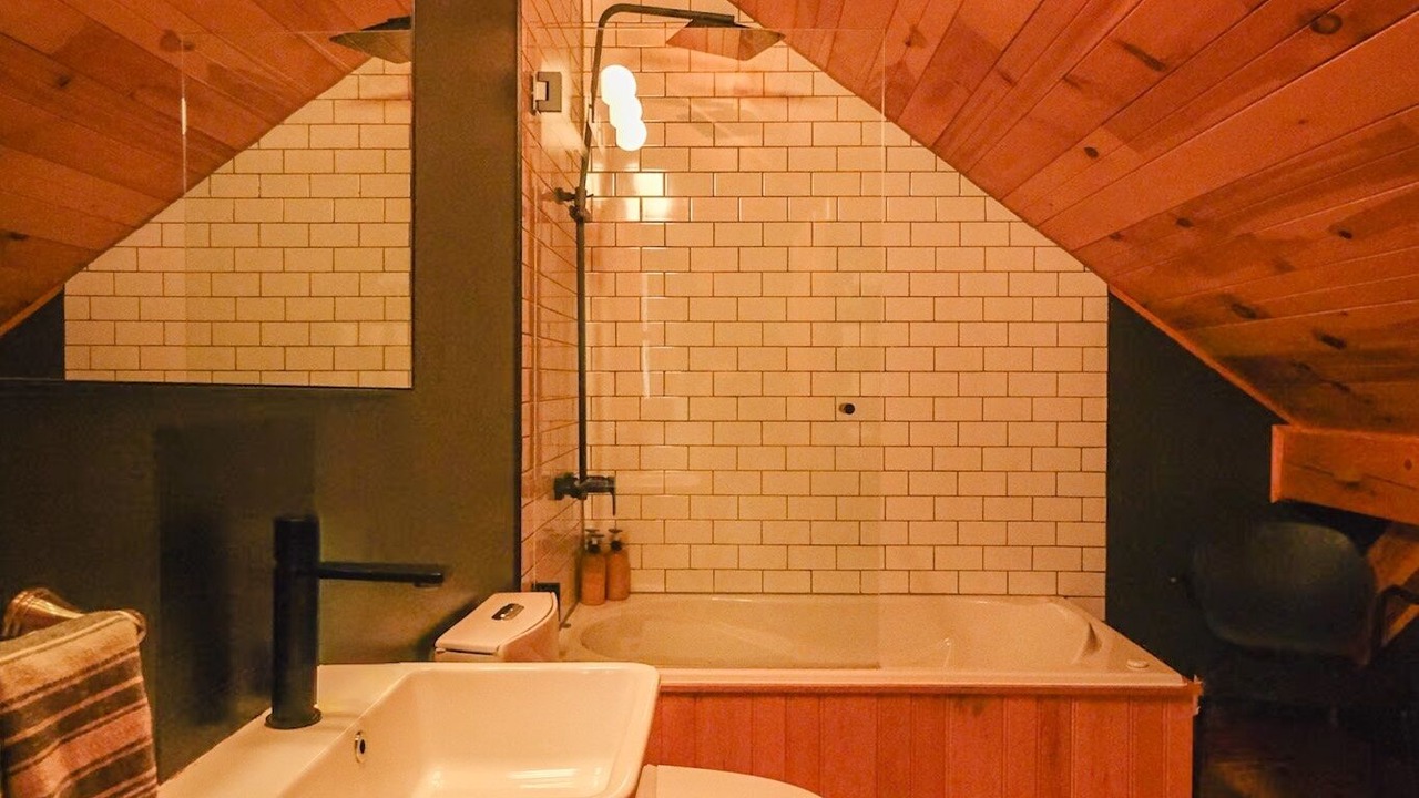 Photo of Bathroom in Frontenac