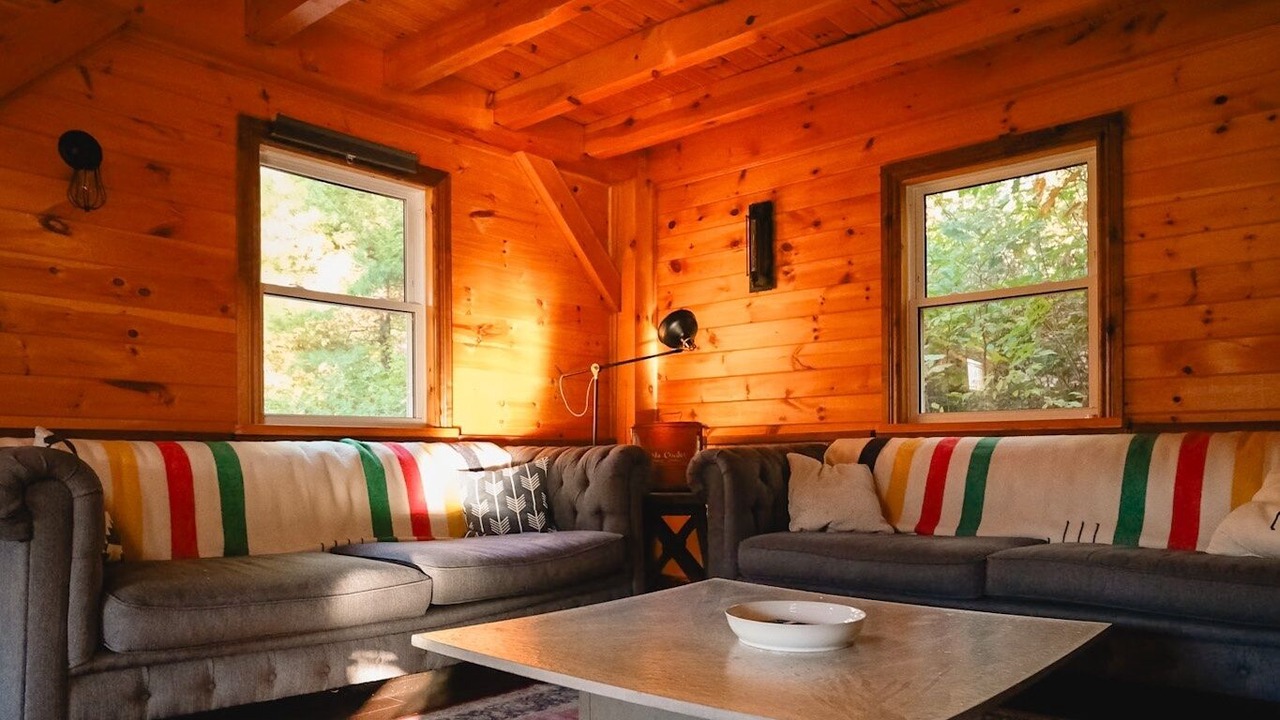 Photo of Livingroom in Frontenac