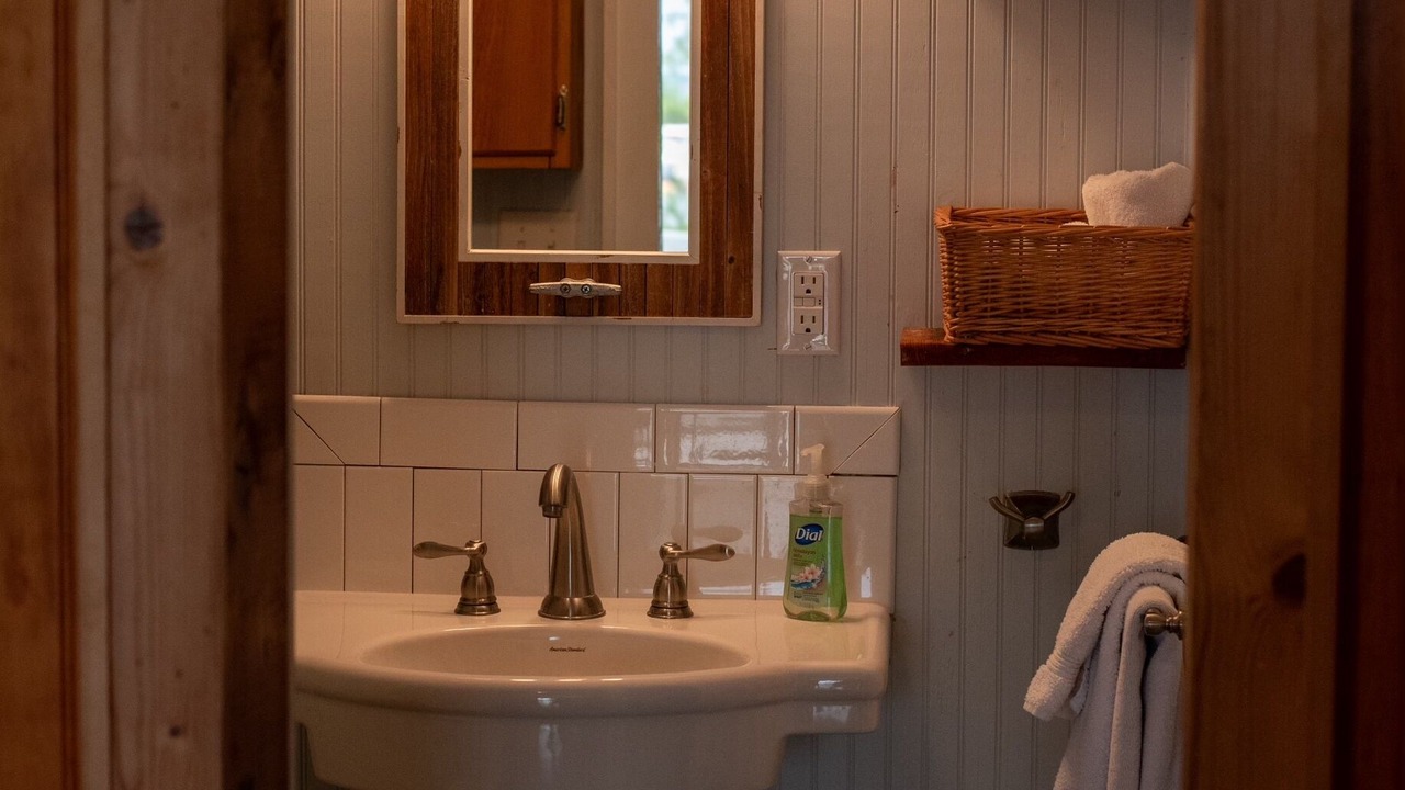 Photo of Bathroom in Perdido Beach