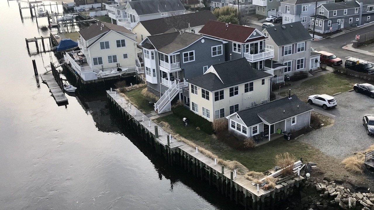 Photo of Others in Highlands