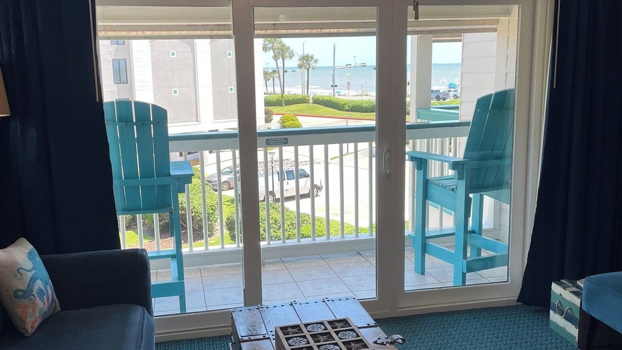 Photo of Livingroom in Galveston
