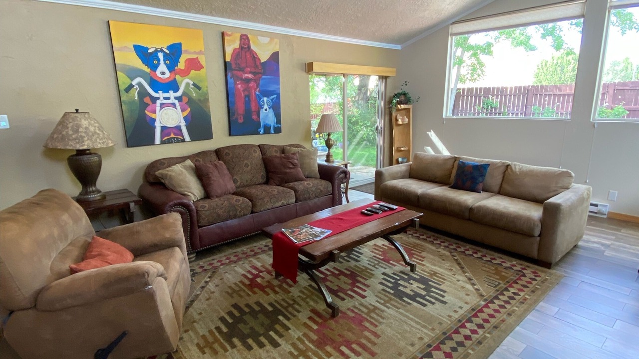 Photo of Livingroom in Sandia Heights South