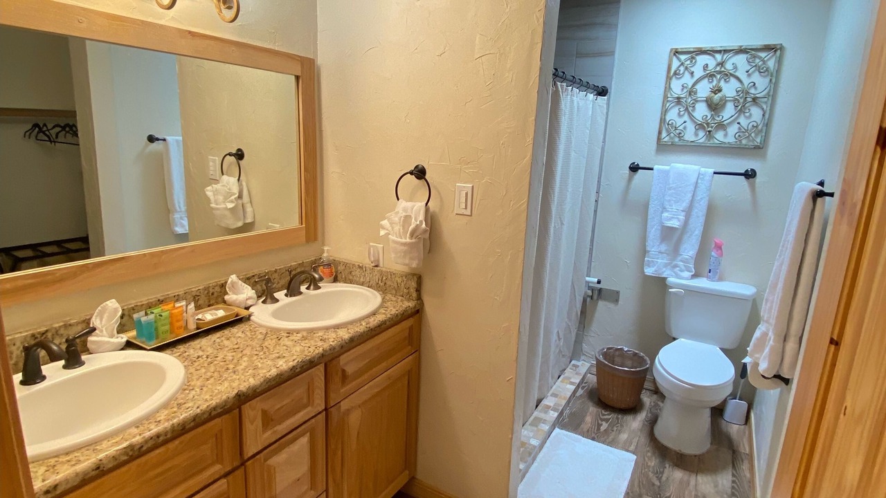 Photo of Bathroom in Sandia Heights South