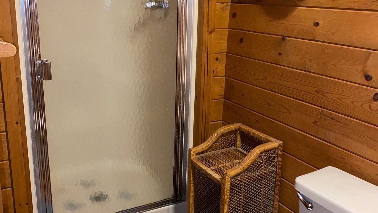 Photo of Bathroom in Chalet Village