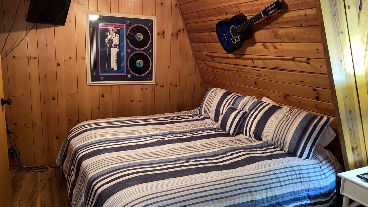 Photo of Bedroom in Chalet Village