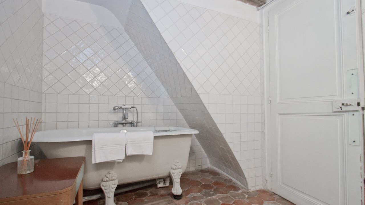 Photo of Bathroom in Arsenal