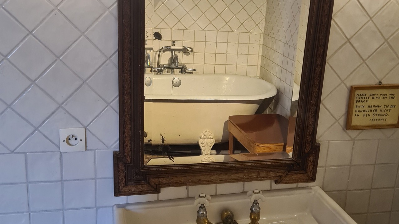 Photo of Bathroom in Arsenal
