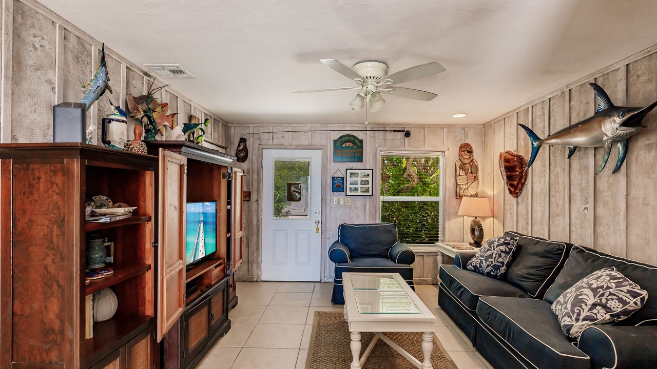 Photo of Livingroom in Layton