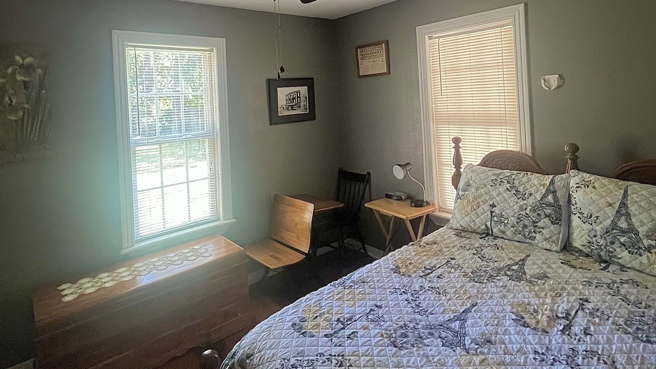 Photo of Bedroom in Prairie Grove