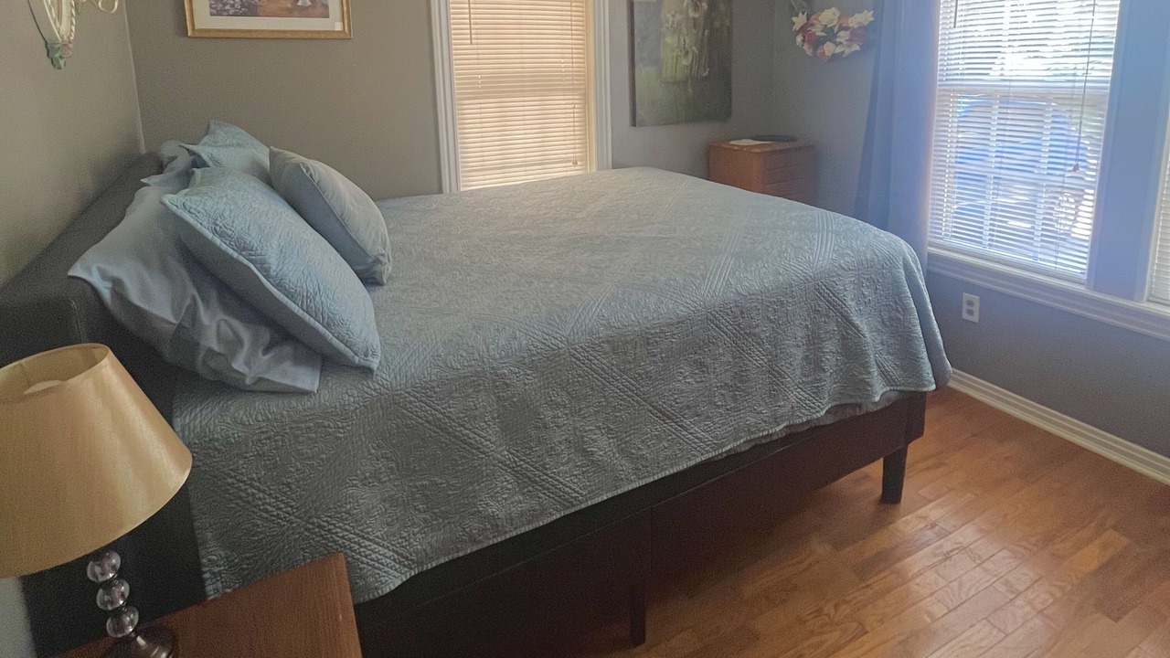Photo of Bedroom in Prairie Grove