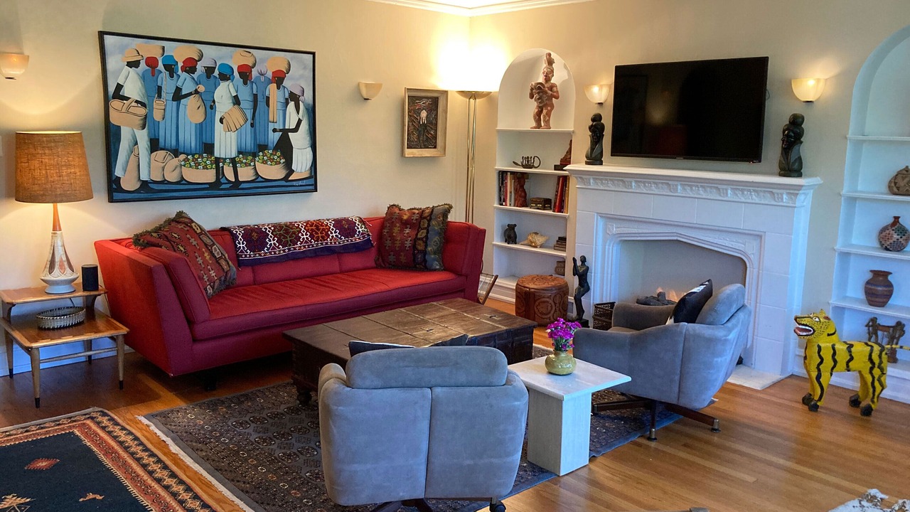 Photo of Livingroom in North Evanston