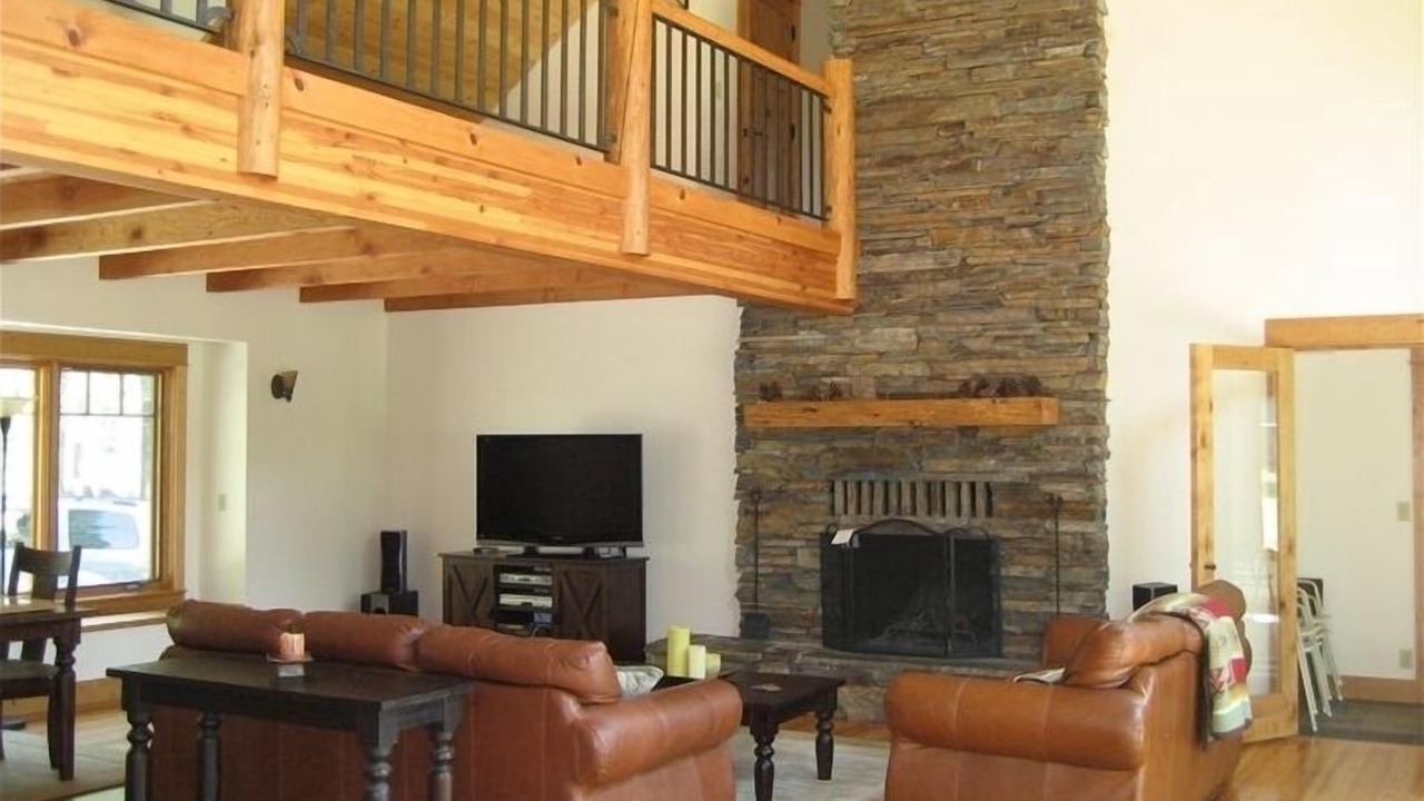 Photo of Bedroom in Black Butte Ranch