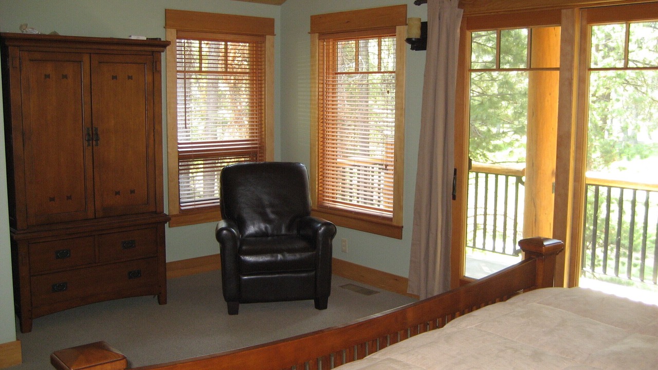 Photo of Bedroom in Black Butte Ranch