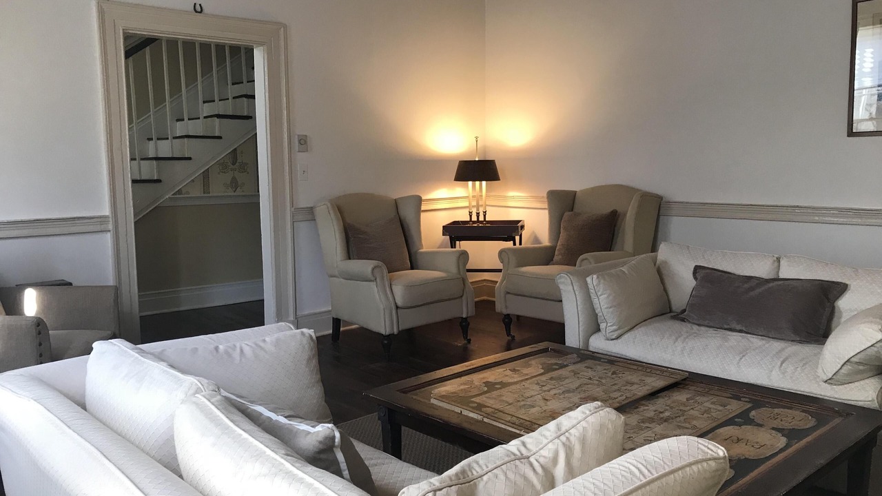 Photo of Livingroom in Upperville