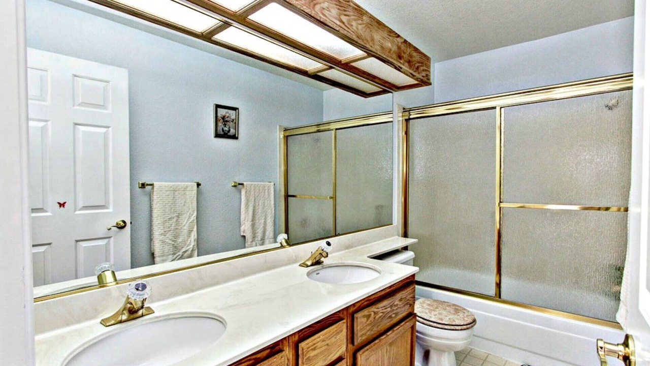 Photo of Bathroom in Union City