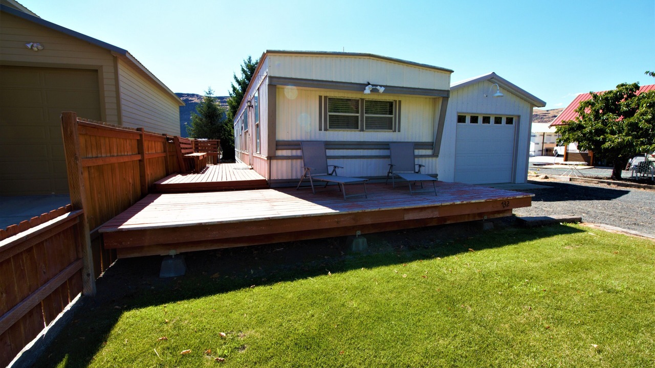 Photo of Patio Balcony in Sunland Estates