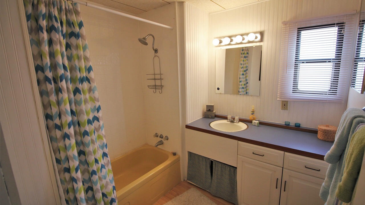Photo of Bathroom in Sunland Estates