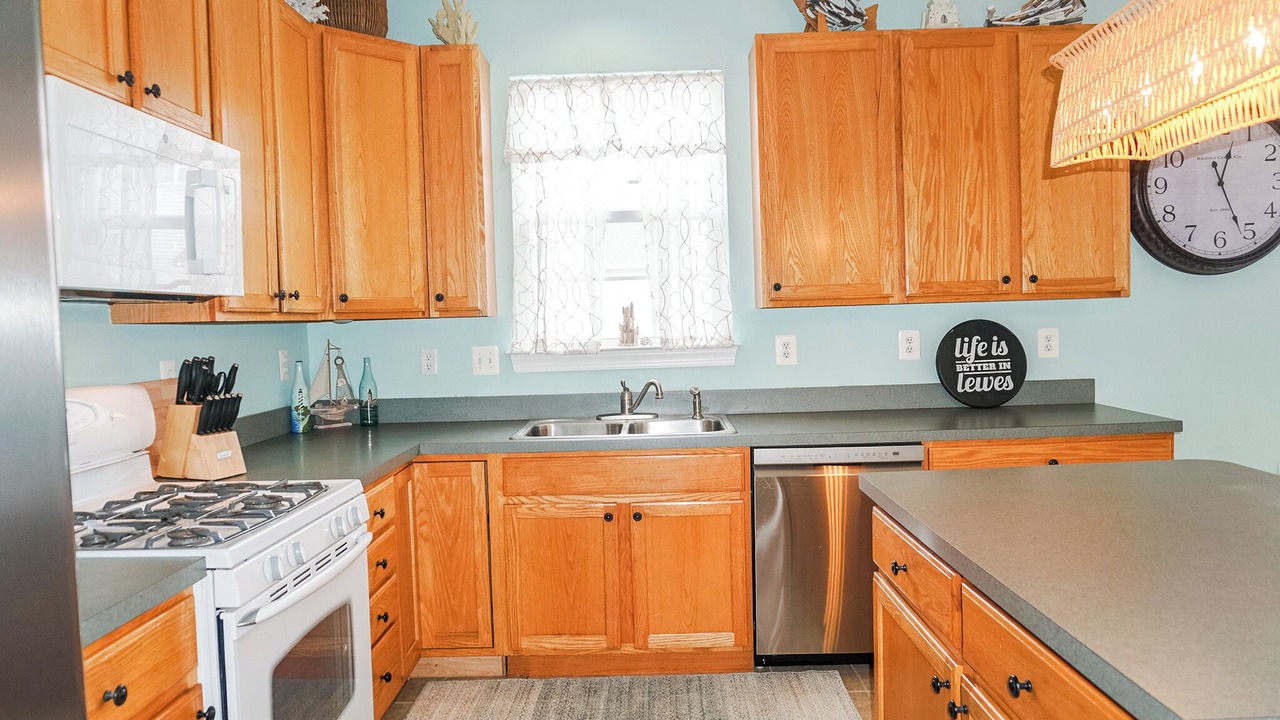 Photo of Kitchen in Villages of Five Points