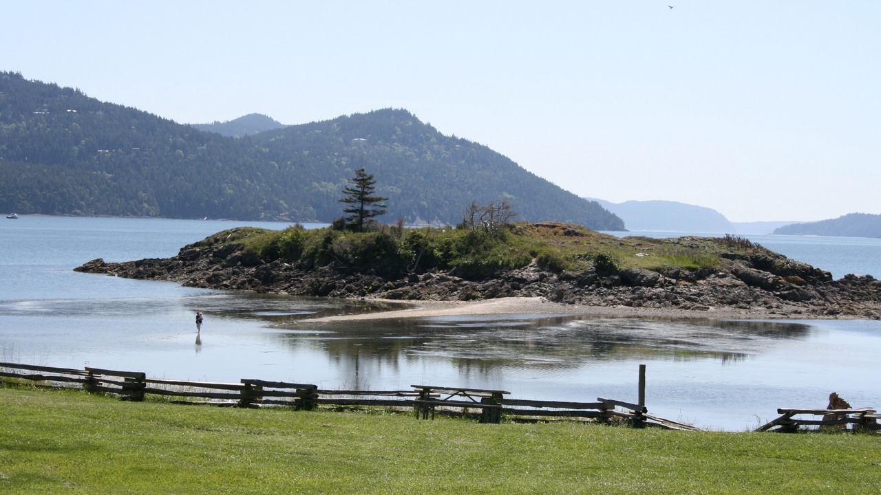 Photo of Others in Eastsound