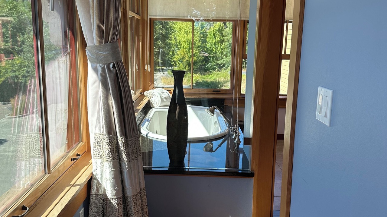 Photo of Others in Eastsound