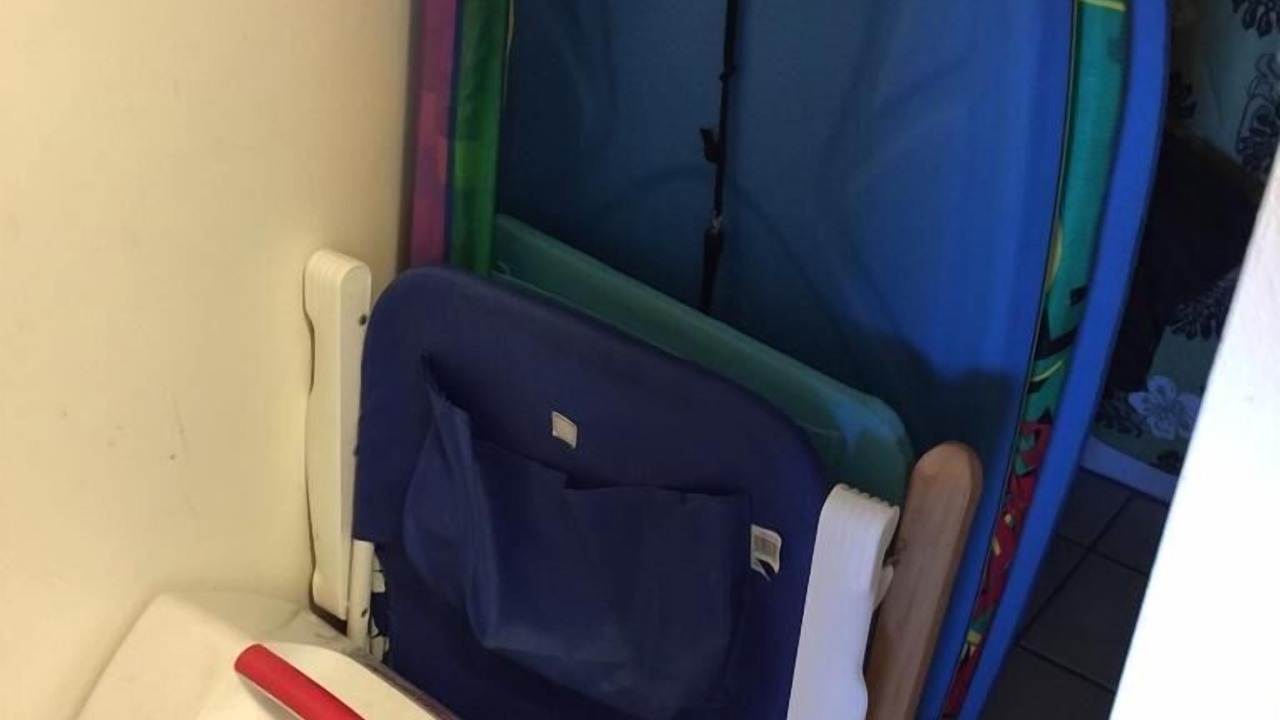 Photo of Bedroom in Historic Lahaina Front Street