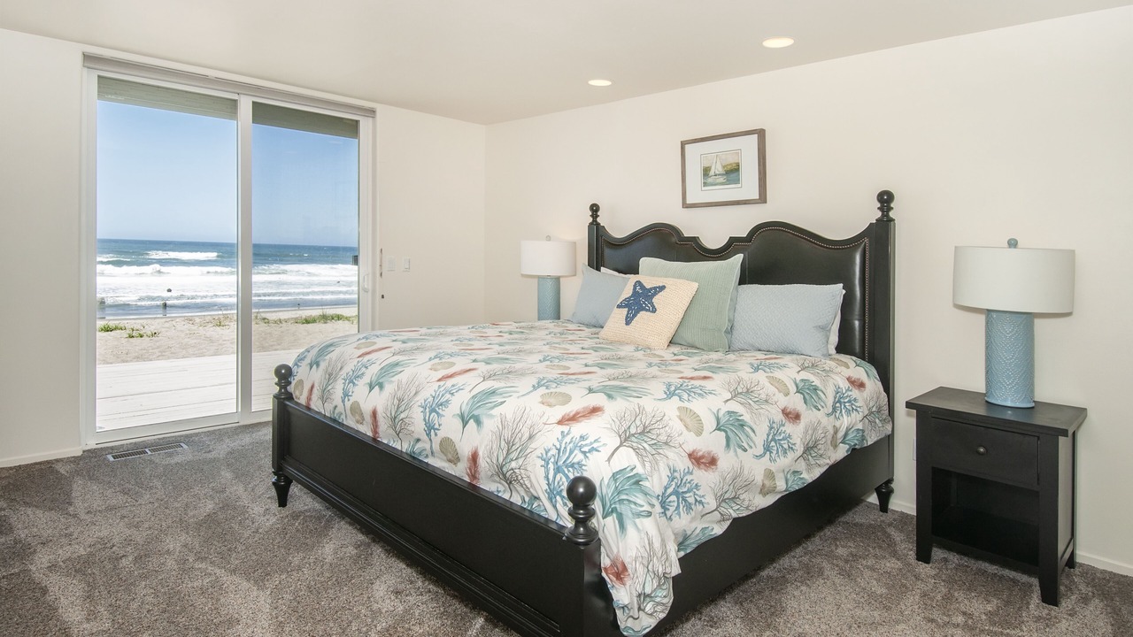Photo of Livingroom in Neskowin