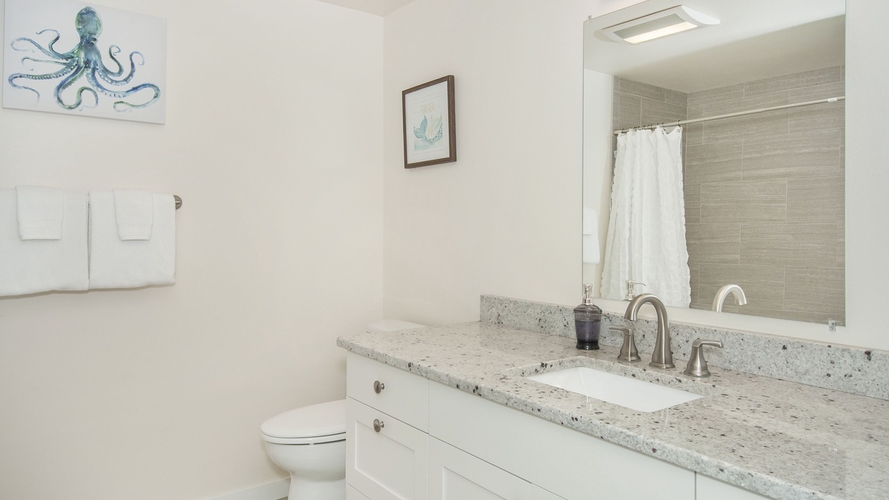 Photo of Bathroom in Neskowin