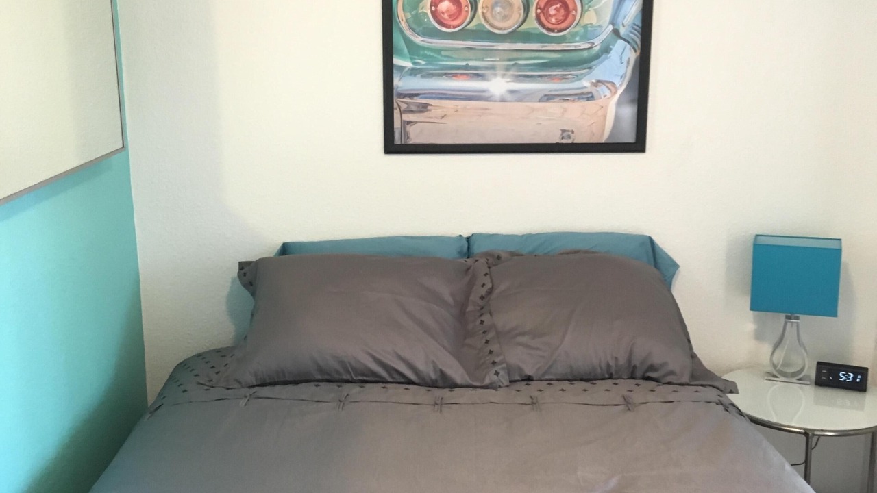 Photo of Bedroom in Mission Beach