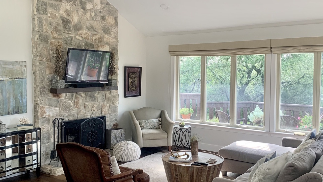 Photo of Livingroom in Barton Creek Highlands