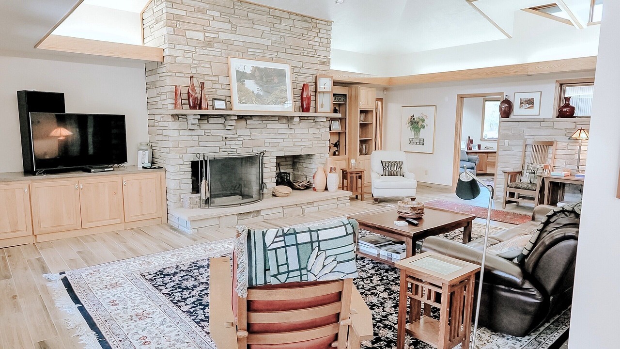 Photo of Livingroom in Farmington