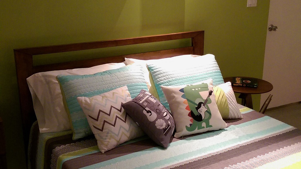 Photo of Bedroom in Racquet Club Estates