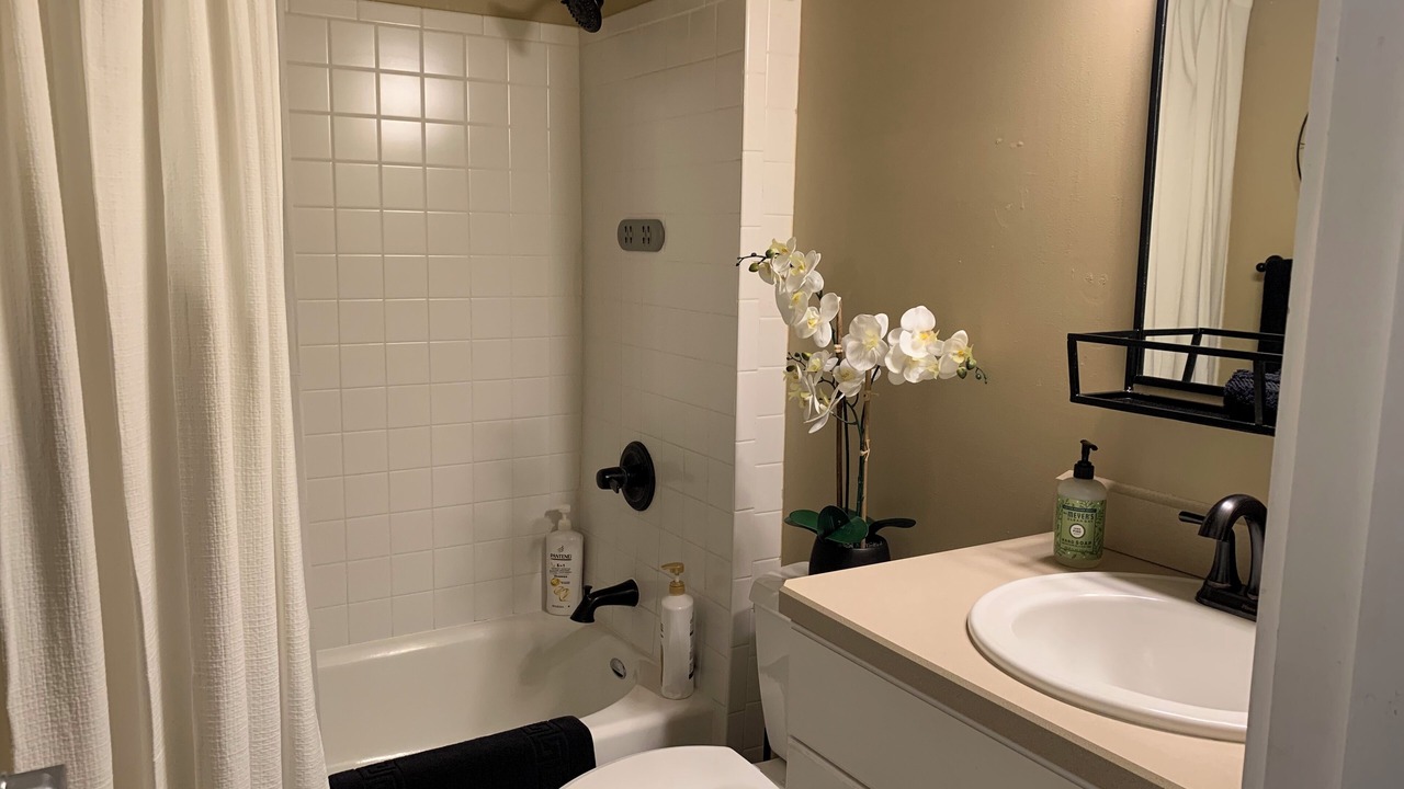 Photo of Bathroom in Orenco Station