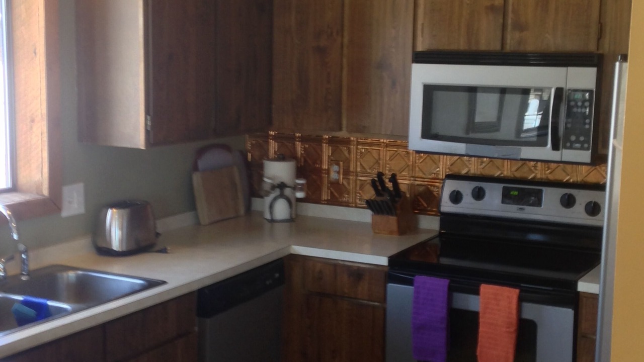 Photo of Kitchen in West Yellowstone