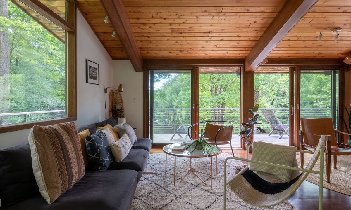 Photo of Livingroom in Livingston Manor