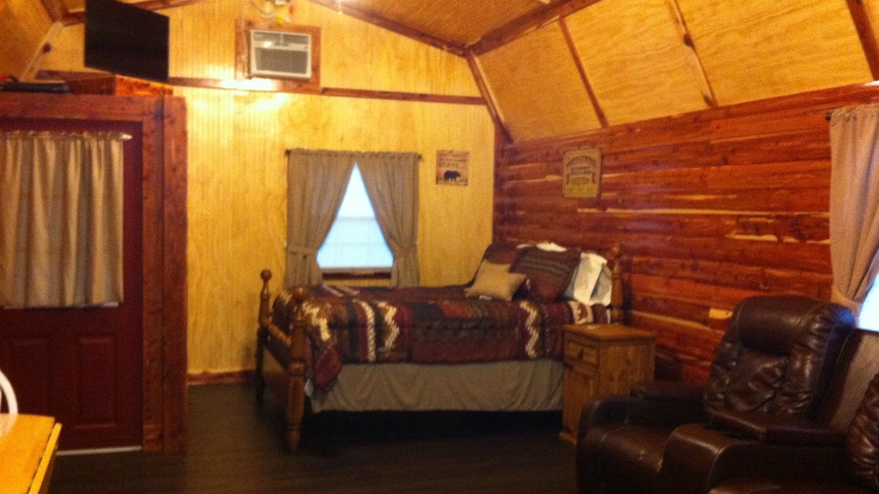 Photo of Bedroom in Hughes County