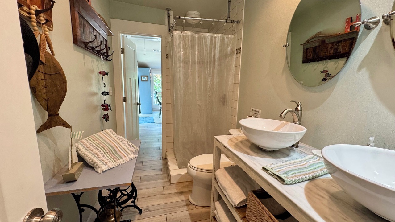 Photo of Bathroom in Vinita
