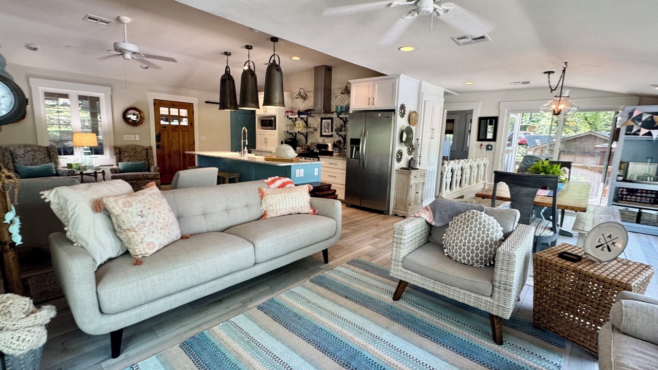 Photo of Livingroom in Vinita