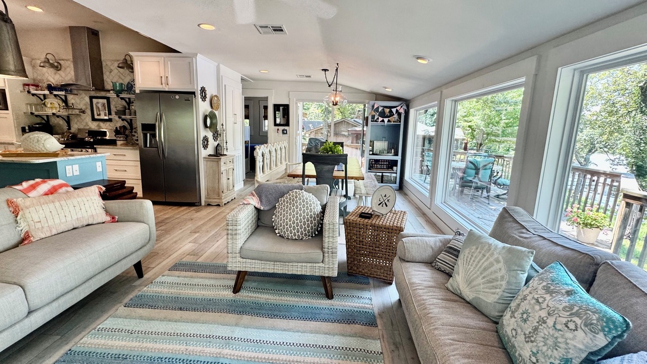 Photo of Livingroom in Vinita