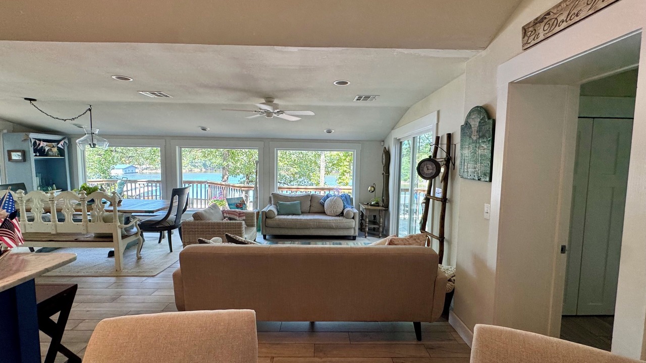 Photo of Livingroom in Vinita