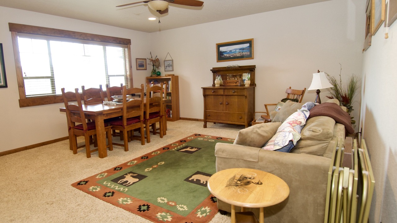 Photo of Livingroom in Big Arm