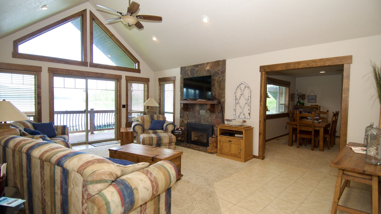 Photo of Livingroom in Big Arm