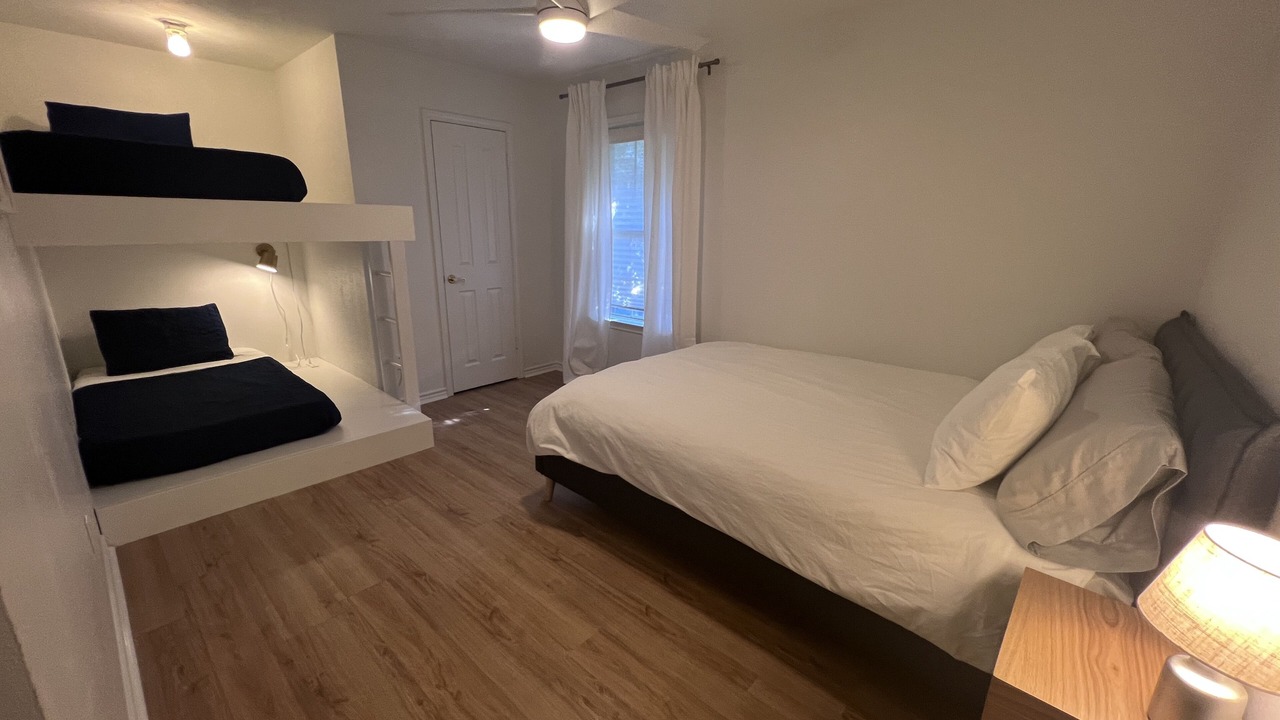 Photo of Bedroom in Shirewood