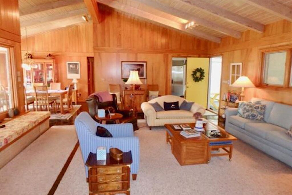 Photo of Livingroom in West Tisbury
