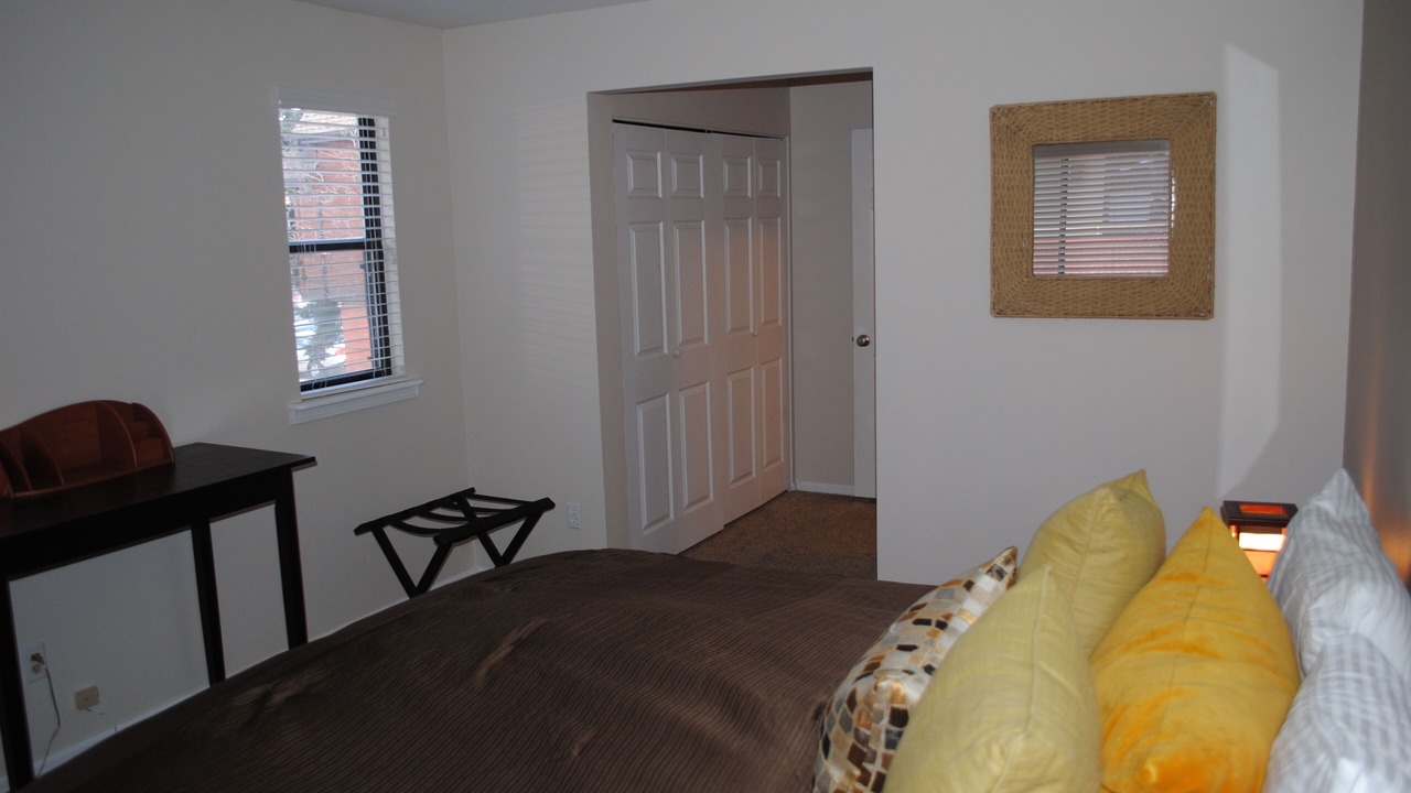 Photo of Bedroom in Downtown